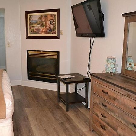 River Place Condos #409 1Bd, 2Bath Pigeon Forge Exterior photo